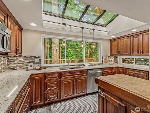 10554 NE 150th Court, Bothell WA 98011