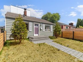 9226 21st Avenue SW, Seattle WA 98106