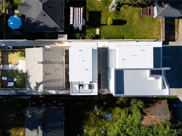 9226 21st Avenue SW, Seattle WA 98106