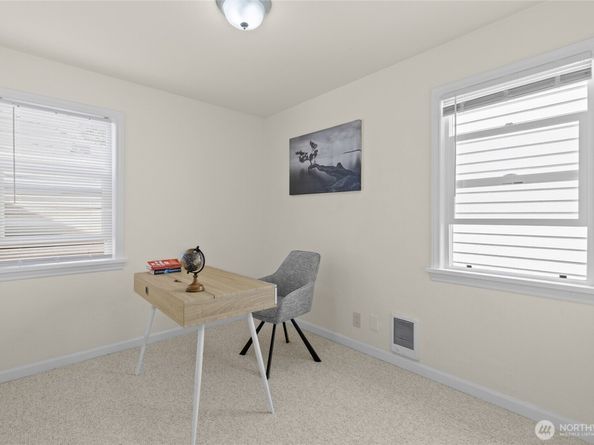 9226 21st Avenue SW, Seattle WA 98106
