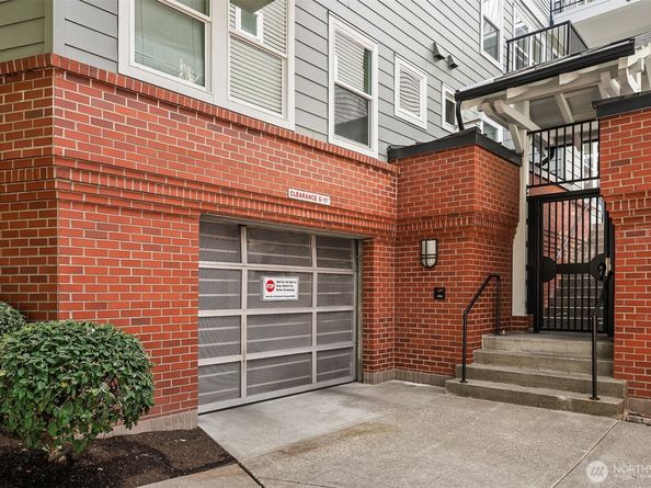 2101 N 55th Street 312, Seattle WA 98103