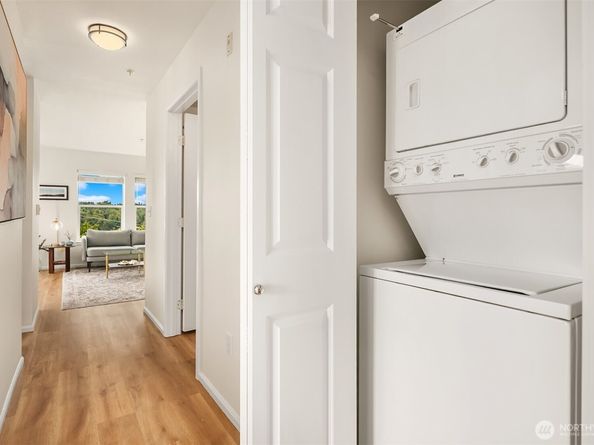 2101 N 55th Street 312, Seattle WA 98103