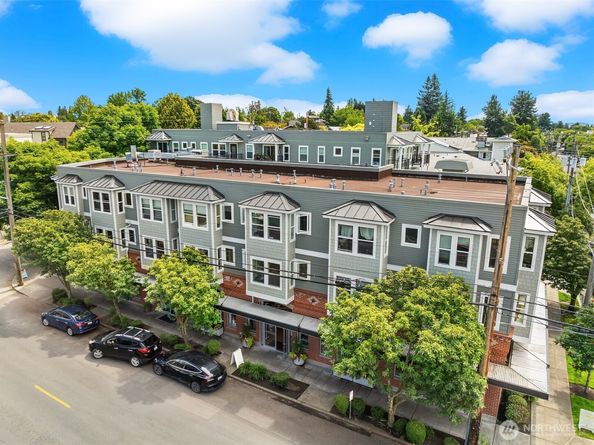 2101 N 55th Street 312, Seattle WA 98103