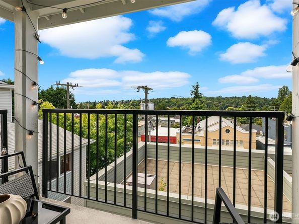 2101 N 55th Street 312, Seattle WA 98103