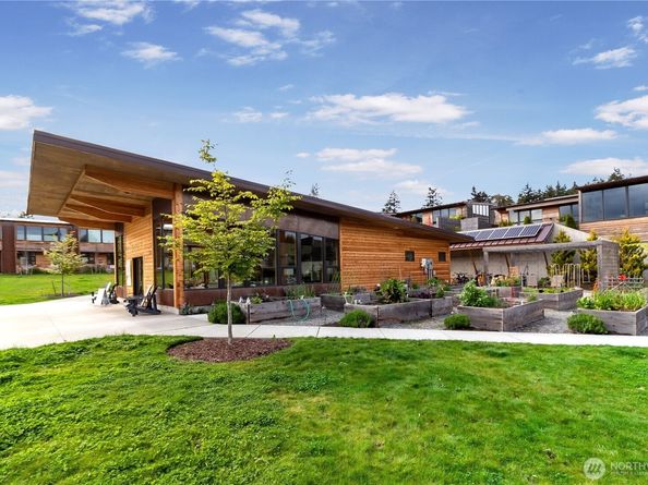 224 Canopy Path NW, Bainbridge Island WA 98110