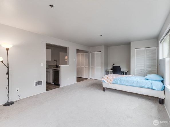 3429 Burke Avenue N  23, Seattle WA 98103