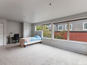 3429 Burke Avenue N  23, Seattle WA 98103