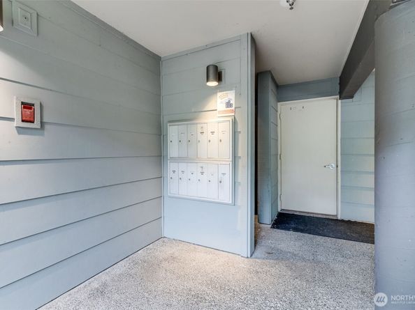 3429 Burke Avenue N  23, Seattle WA 98103