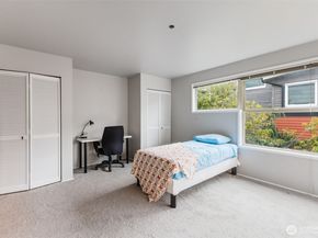3429 Burke Avenue N  23, Seattle WA 98103