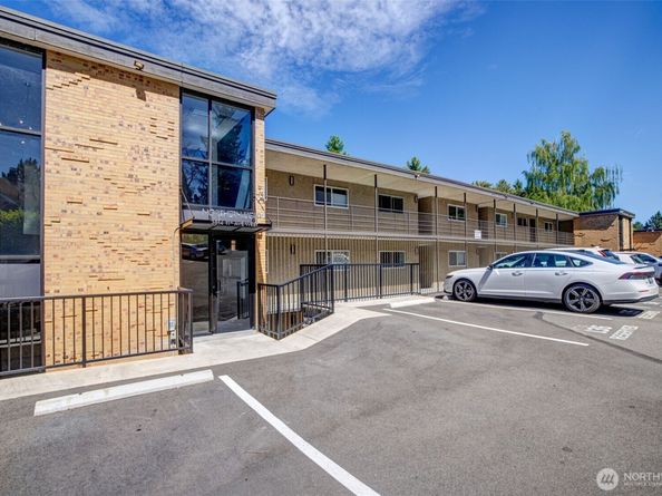3814 11th Avenue W Apt 23, Seattle WA 98119