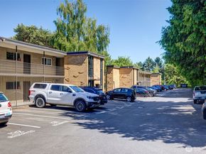 3814 11th Avenue W Apt 23, Seattle WA 98119