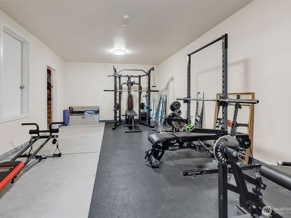 3814 11th Avenue W Apt 23, Seattle WA 98119