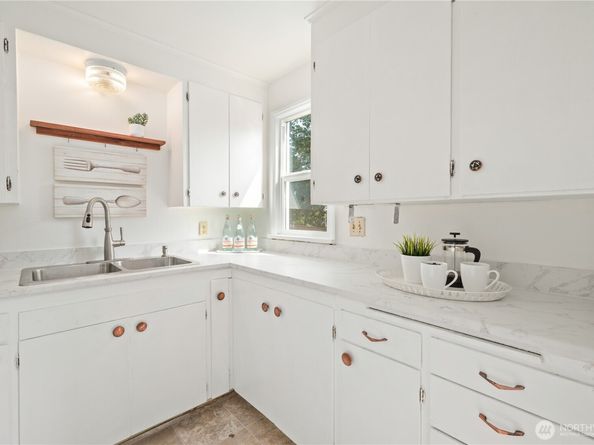 5114 46th Avenue S, Seattle WA 98118
