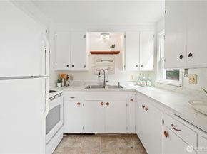 5114 46th Avenue S, Seattle WA 98118