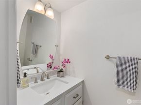 11408 115th Lane NE, Kirkland WA 98033