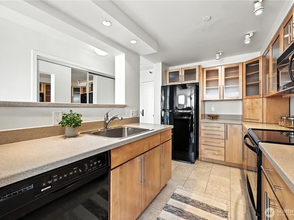 2621 2nd Avenue 804, Seattle WA 98121