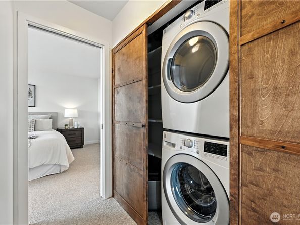 2621 2nd Avenue 804, Seattle WA 98121
