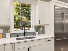 10511 NE 112th Street, Kirkland WA 98033