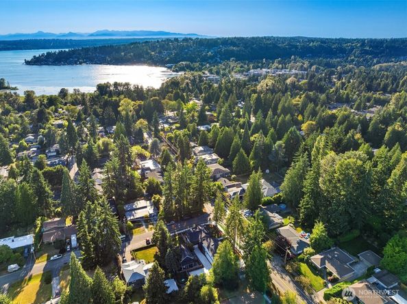 10511 NE 112th Street, Kirkland WA 98033