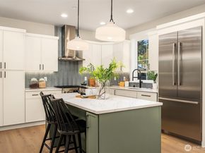 10511 NE 112th Street, Kirkland WA 98033
