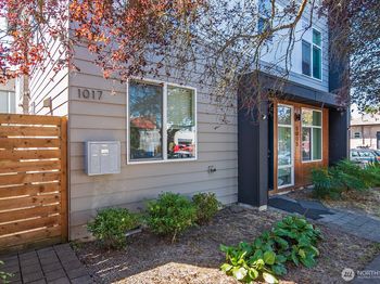 1017 NE 55TH Street