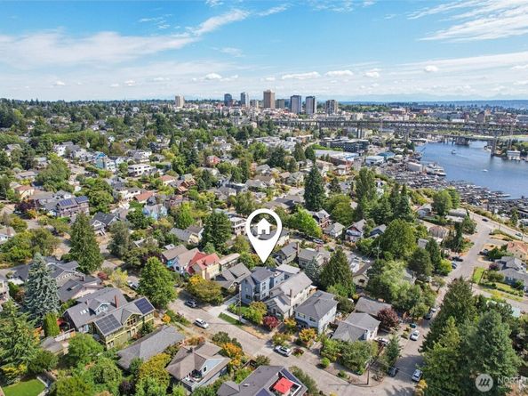 3714 Bagley Avenue N, Seattle WA 98103