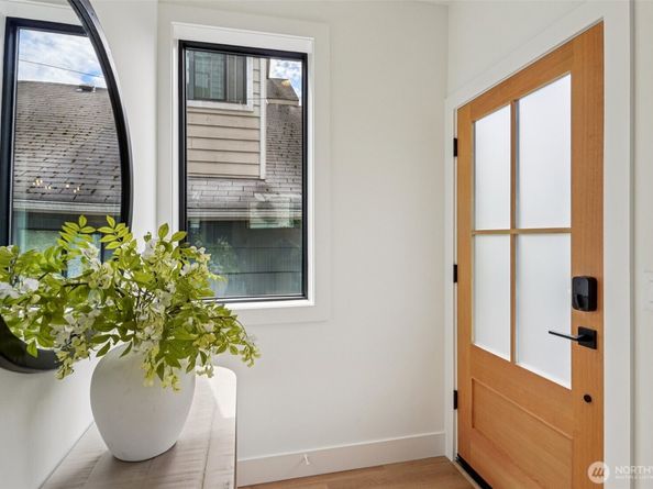 3714 Bagley Avenue N, Seattle WA 98103