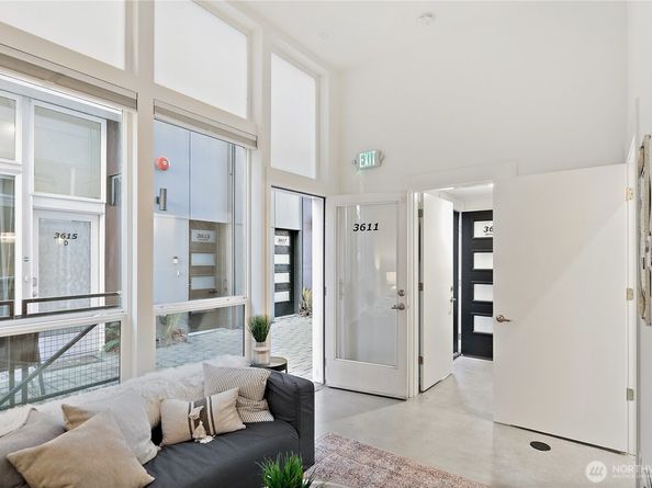 3611 2nd Avenue NW, Seattle WA 98107