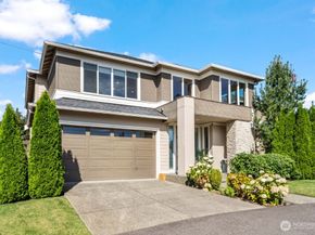 16425 SE 46th Court, Bellevue WA 98006