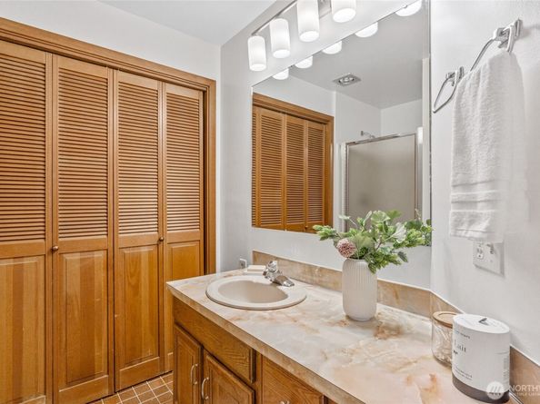 2620 4th Avenue N 603, Seattle WA 98109