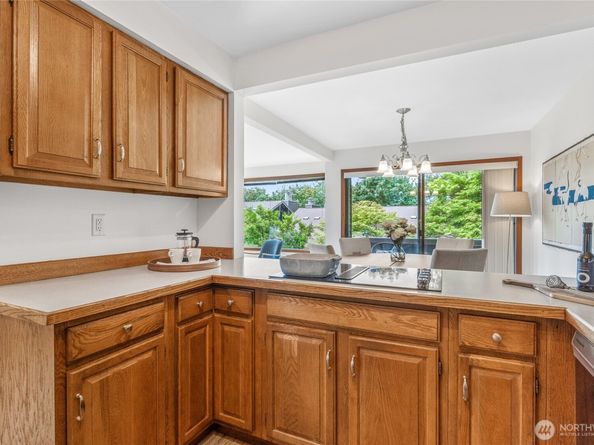 2620 4th Avenue N 603, Seattle WA 98109