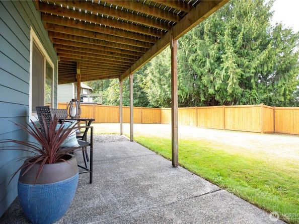 6096 Widgeon Ct, Bremerton WA 98312