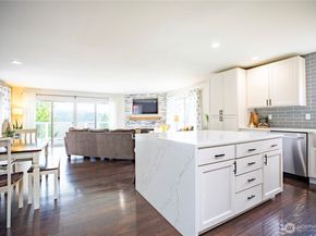6096 Widgeon Ct, Bremerton WA 98312