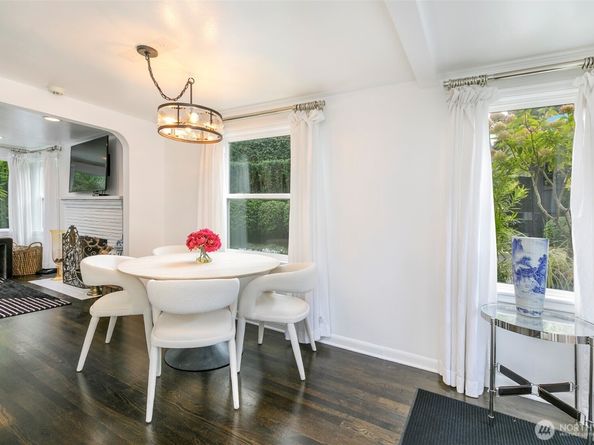 10303 15th Avenue NE, Seattle WA 98125