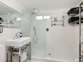 10303 15th Avenue NE, Seattle WA 98125