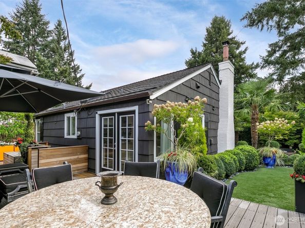10303 15th Avenue NE, Seattle WA 98125
