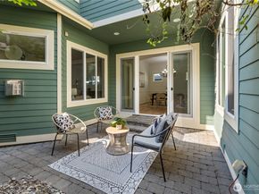 2455 30th Avenue NE, Issaquah WA 98029