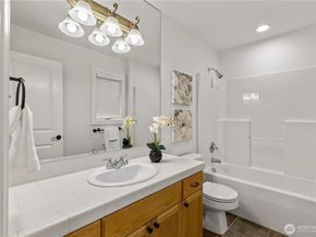 2455 30th Avenue NE, Issaquah WA 98029