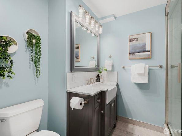 3247 Walnut Ave SW, Seattle WA 98116