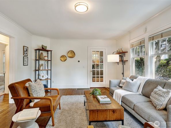 5531 28th Avenue NE, Seattle WA 98105