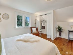 5531 28th Avenue NE, Seattle WA 98105