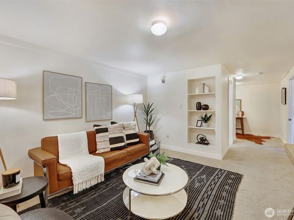 5531 28th Avenue NE, Seattle WA 98105