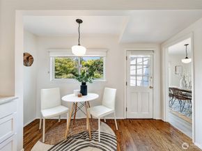 5531 28th Avenue NE, Seattle WA 98105