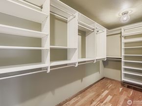 17012 SE 40th Court, Bellevue WA 98008