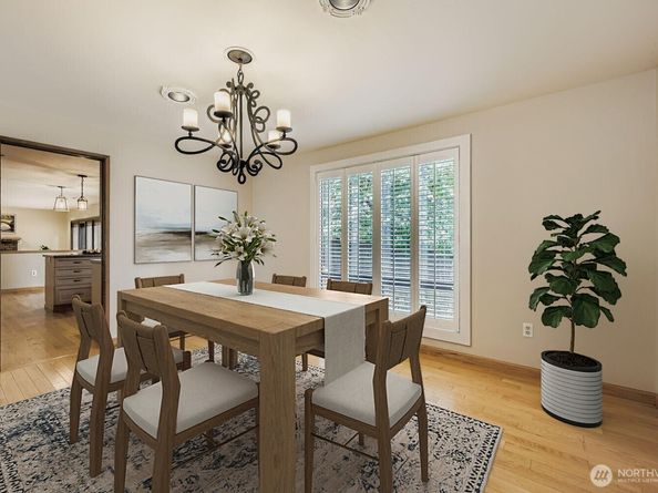 17012 SE 40th Court, Bellevue WA 98008