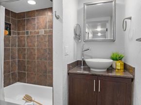 5038 California Avenue SW 2, Seattle WA 98136