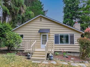 3212 Rocky Point Road NW, Bremerton WA 98312