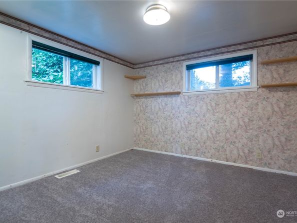3212 Rocky Point Road NW, Bremerton WA 98312