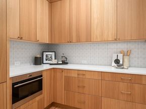 1588 102nd Avenue NE, Bellevue WA 98004
