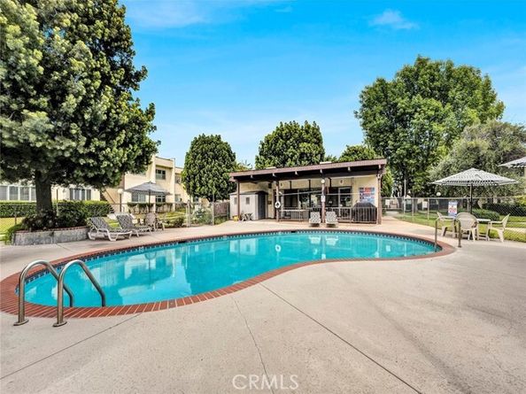 11813 Runnymede Street 44, North Hollywood (los Angeles) CA 91605